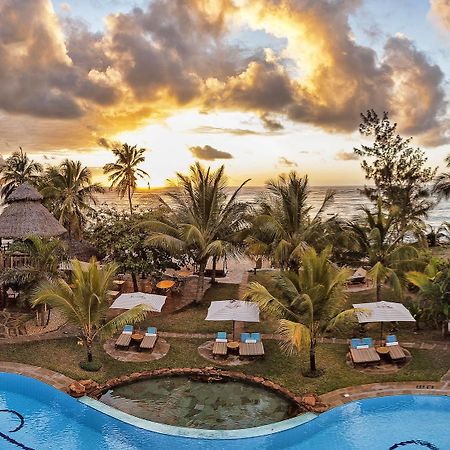 Afrochic Diani Hotel Ukunda Exterior foto