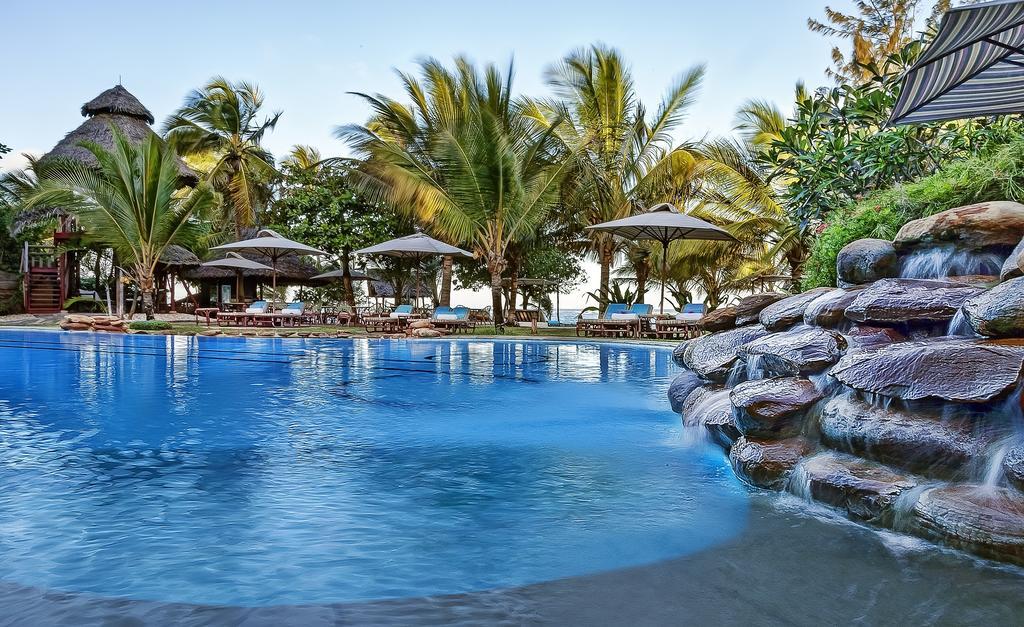 Afrochic Diani Hotel Ukunda Exterior foto