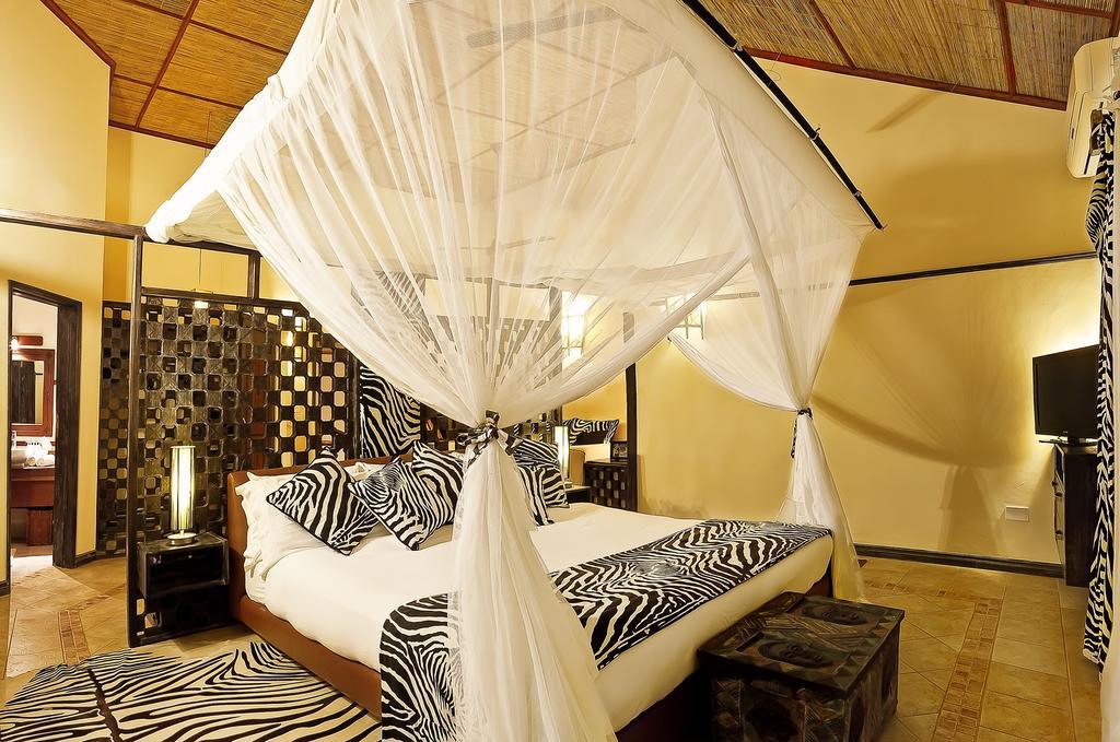 Afrochic Diani Hotel Ukunda Quarto foto