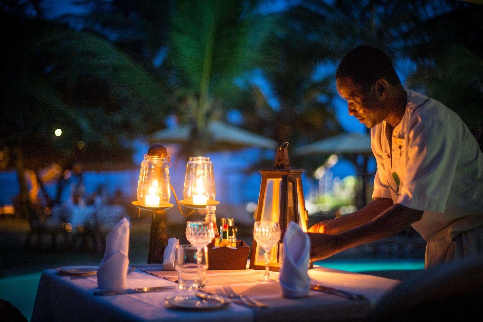 Afrochic Diani Hotel Ukunda Exterior foto